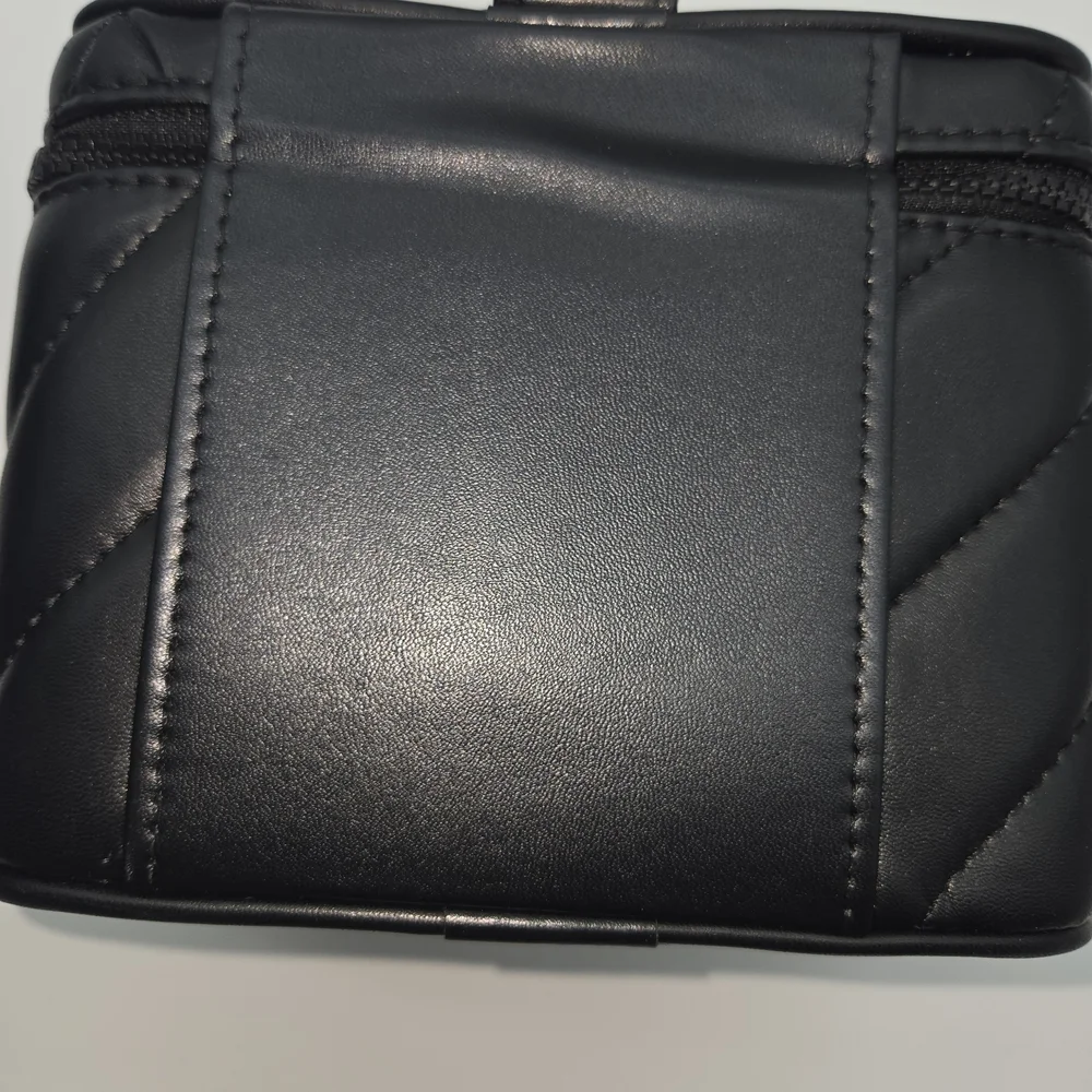 YSL - Tolietry Bag With Two Straps Included - Gift With Purchase - Picture 4 of 10